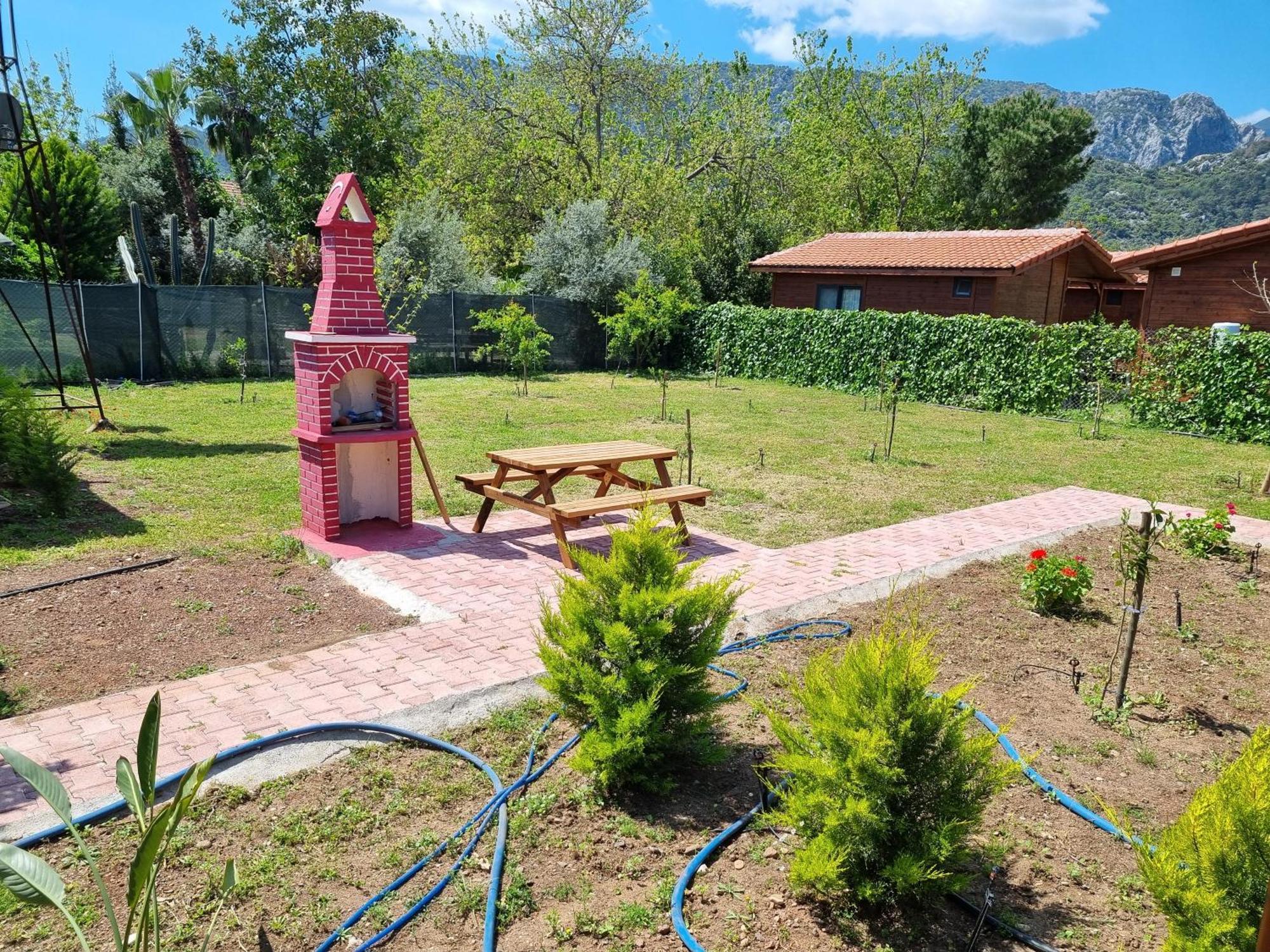 Ugur Pansiyon Bungalows Çıralı Luaran gambar