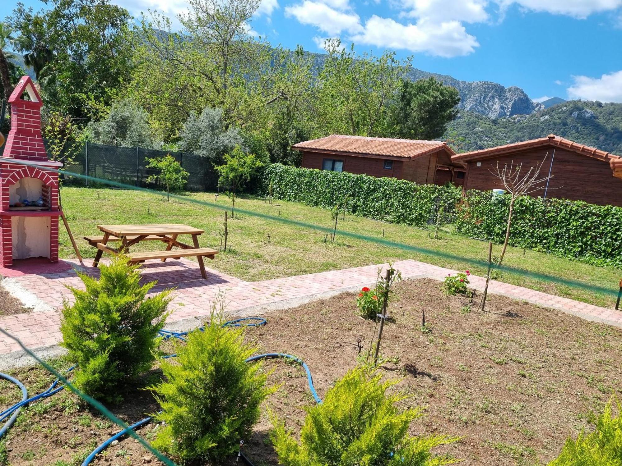 Ugur Pansiyon Bungalows Çıralı Luaran gambar